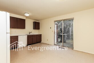 7989 Mt Hood in Dayton, OH - Building Photo - Building Photo