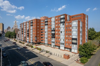 Element 250 in Hartford, CT - Foto de edificio - Building Photo