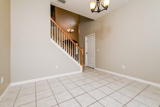 9826 White Barn Way in Riverview, FL - Foto de edificio - Building Photo