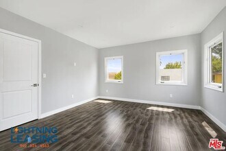 1523 1/2 Meadowbrook Ave in Los Angeles, CA - Building Photo - Building Photo