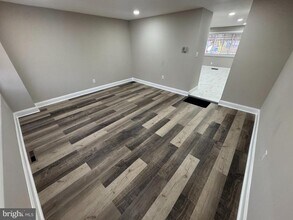 8050 Lansdale Rd in Baltimore, MD - Building Photo - Building Photo