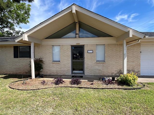 6415 Circo Dr in Granbury, TX - Building Photo - Building Photo
