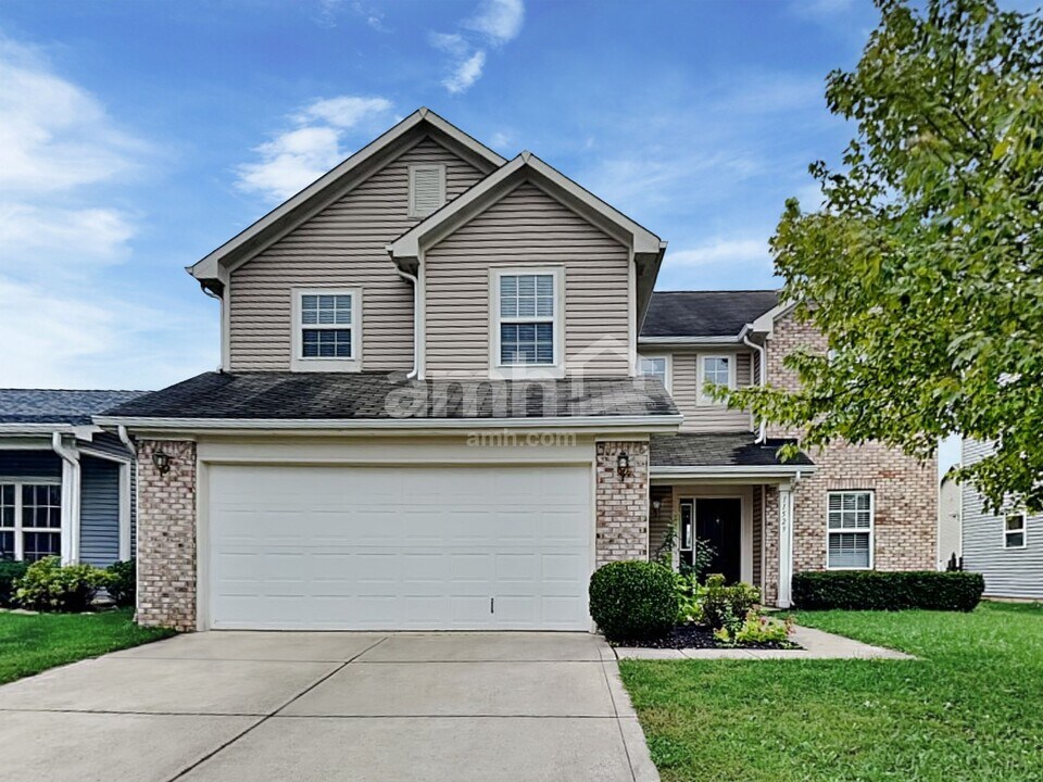 11529 Pegasus Dr in Noblesville, IN - Building Photo