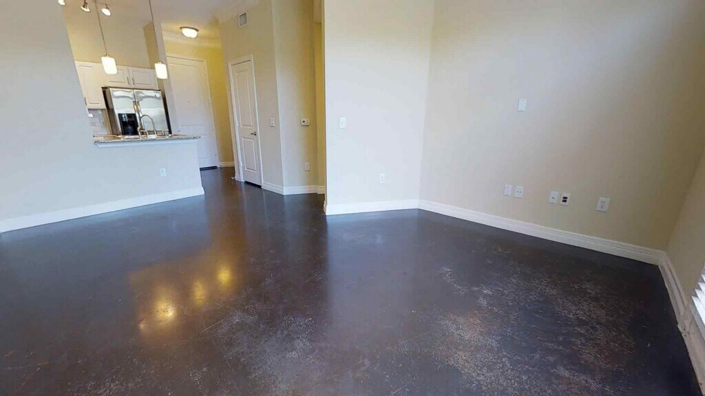 Calais Midtown Apartments in Houston, TX