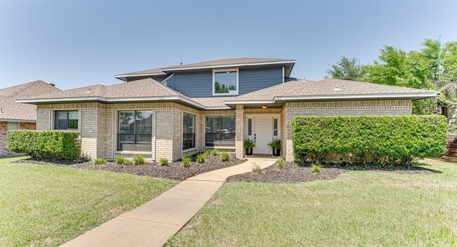 6801 Alissa Dr, Unit 83 in Rowlett, TX - Building Photo - Building Photo
