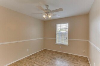 9210 Rosewell Ct in Houston, TX - Building Photo - Building Photo