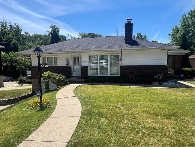 5830 Saltsburg Rd in Verona, PA - Foto de edificio - Building Photo