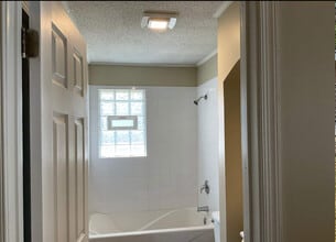 766 Southside Dr in McMinnville, TN - Building Photo - Building Photo