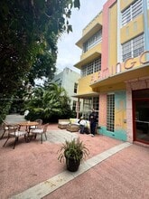 1051 Meridian Ave in Miami Beach, FL - Building Photo - Building Photo