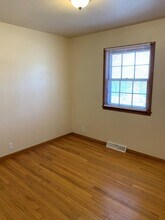 1205 Scott Dr in Liberty, MO - Building Photo - Building Photo