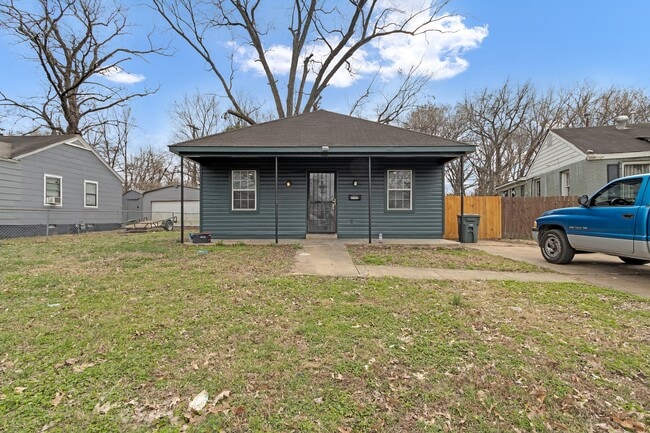 property at 3135 Mimosa Ave