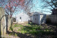 111 W Edgevale Rd photo'