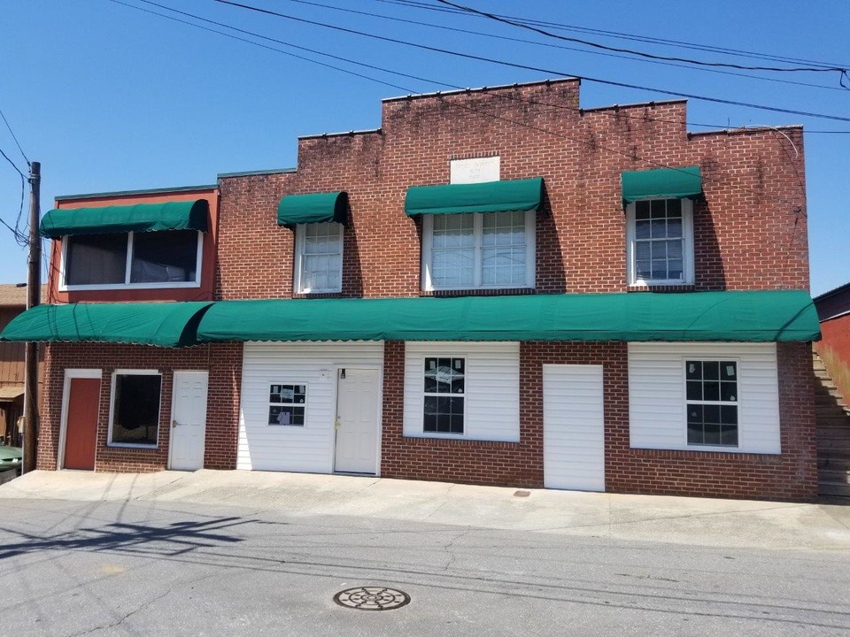 38 Willow St in Murphy, NC - Building Photo