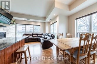 60 Fairfax Crescent in Toronto, ON - Building Photo - Building Photo