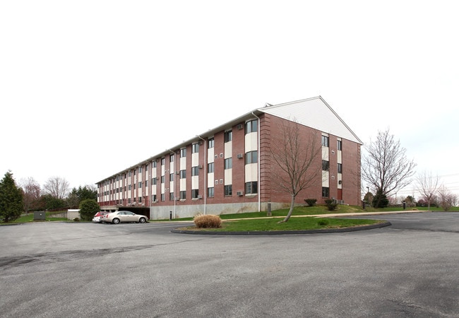 Ahepa 250 II in Waterford, CT - Foto de edificio - Building Photo