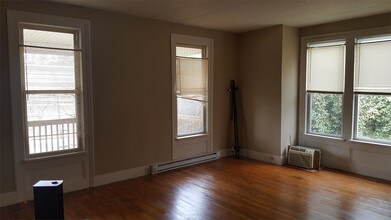 226 Lynnwood Dr-Unit -1 in Knoxville, TN - Building Photo - Building Photo