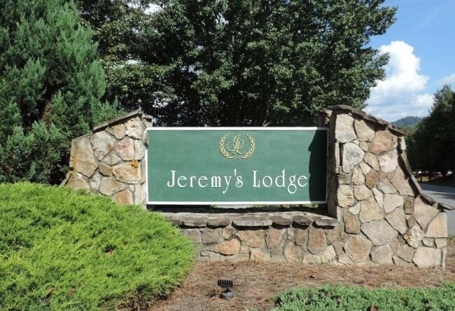 193 E Landing Dr in Jefferson, NC - Building Photo - Building Photo