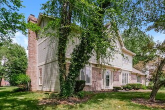 100 Abbey Rd in Noblesville, IN - Foto de edificio - Building Photo