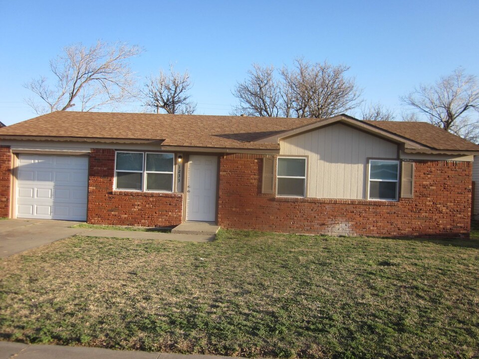 1233 Sycamore Ave in Amarillo, TX - Building Photo