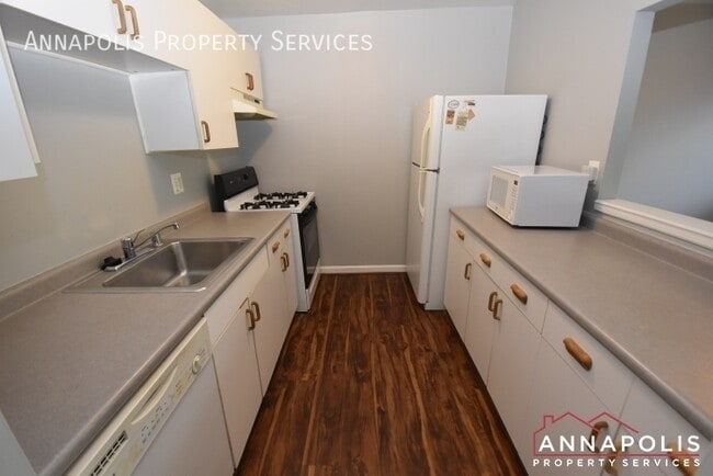 601 Oakland Hills Ct in Arnold, MD - Building Photo - Building Photo