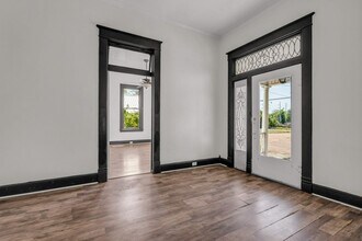 1425 College St in Columbus, MS - Foto de edificio - Building Photo