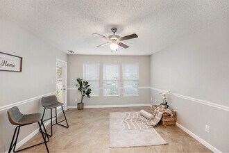 The Park at Orvieto in Tampa, FL - Foto de edificio - Building Photo