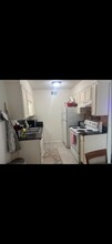 2906 Sweeney Ln in Austin, TX - Foto de edificio - Building Photo