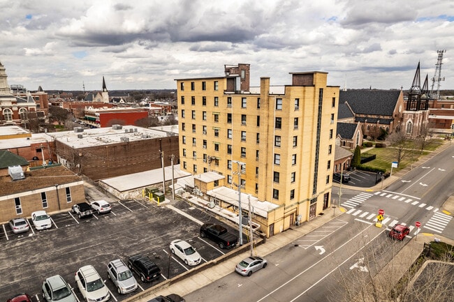 Royal York Apartments in Clarksville, TN - Building Photo - Building Photo