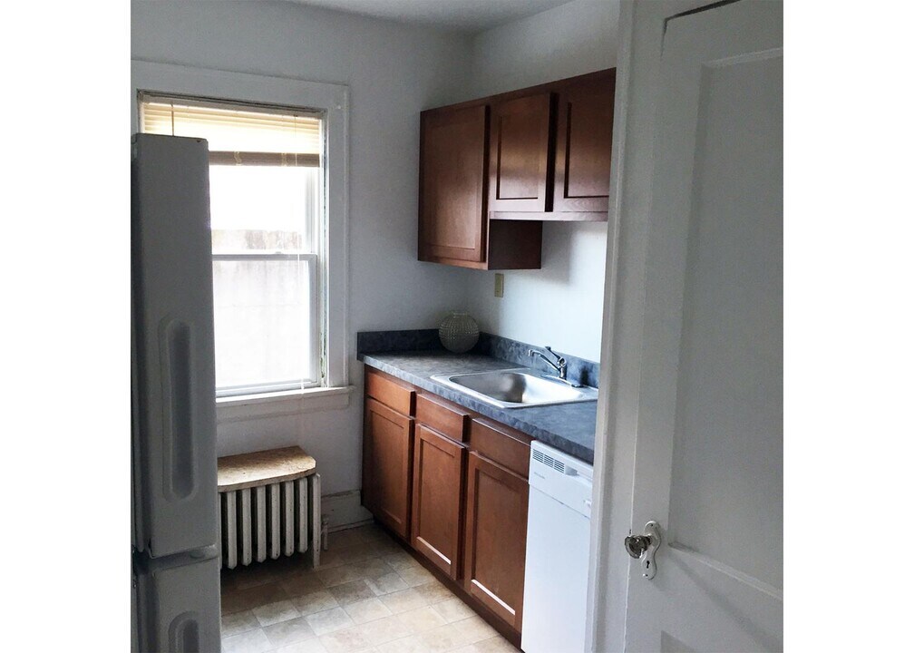 315 Terrace Ave in Cincinnati, OH - Building Photo