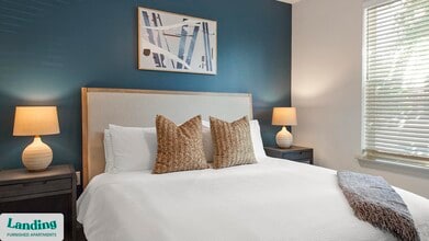 5025 Wembley Central Ln, Unit 1501 in Charlotte, NC - Foto de edificio - Building Photo