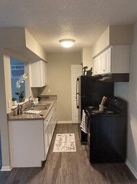 Point Place Apartments photo'