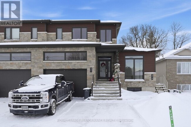 31 Marcel St in Embrun, ON - Building Photo - Building Photo