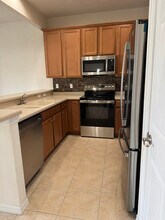 6853 46th Way N in Pinellas Park, FL - Foto de edificio - Building Photo