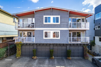 CONDOS in Seattle, WA - Building Photo - Building Photo