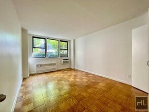 EAST 36 STREET in New York, NY - Building Photo - Building Photo
