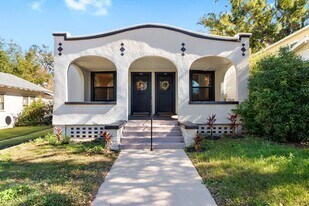 713 1/2 Johnson Ave in Lakeland, FL - Building Photo