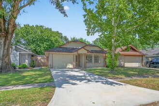 23227 Prairie Bird Dr in Spring, TX - Building Photo - Building Photo