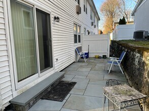 44 Mead St in Stamford, CT - Building Photo - Building Photo