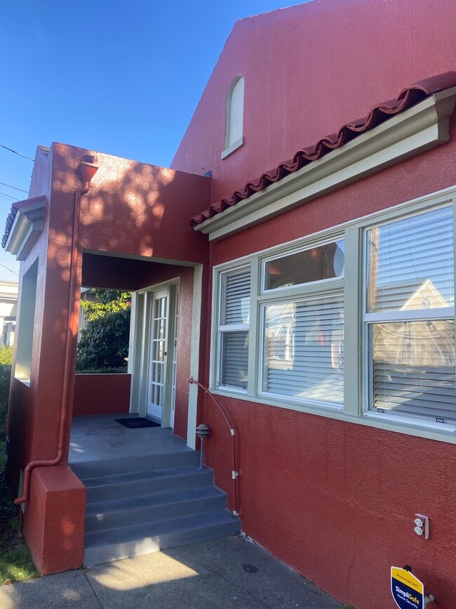 3145 E St in Eureka, CA - Building Photo - Building Photo