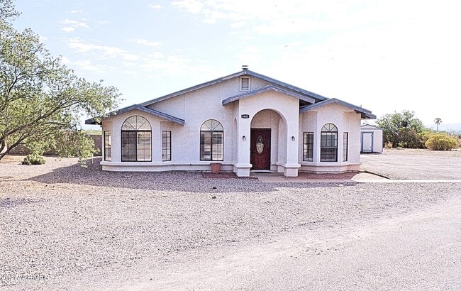 property at 4441 S Pueblo Ave