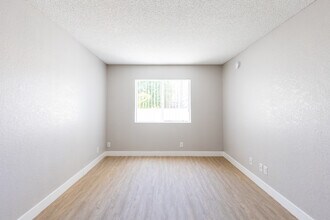Alexandria II in Los Angeles, CA - Foto de edificio - Interior Photo