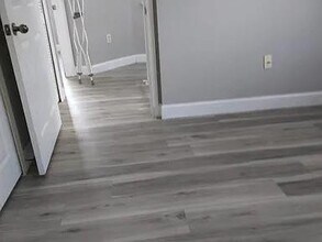 18003 NW 74th Path in Hialeah, FL - Building Photo - Building Photo