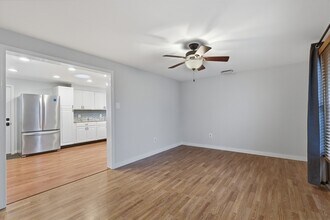 408 Salisbury Rd in Edgewater, MD - Building Photo - Building Photo