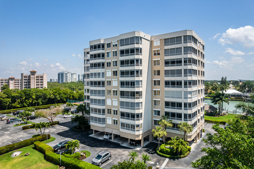 Vanderbilt Landings in Naples, FL - Building Photo