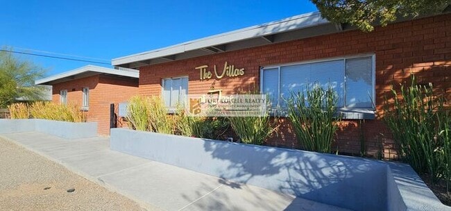 1010 N Jones Blvd in Tucson, AZ - Foto de edificio - Building Photo