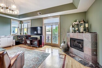 814 W Hubbard St in Chicago, IL - Building Photo - Building Photo