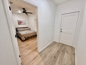 502 E Woodin Blvd in Dallas, TX - Building Photo - Building Photo