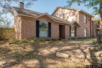 5919 Hollytree Dr in Tyler, TX - Building Photo - Building Photo