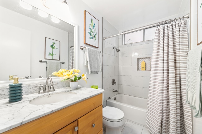 property at 1926 Glendon Ave