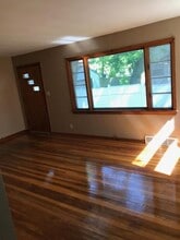 434 Garrett St in Kent, OH - Building Photo - Building Photo